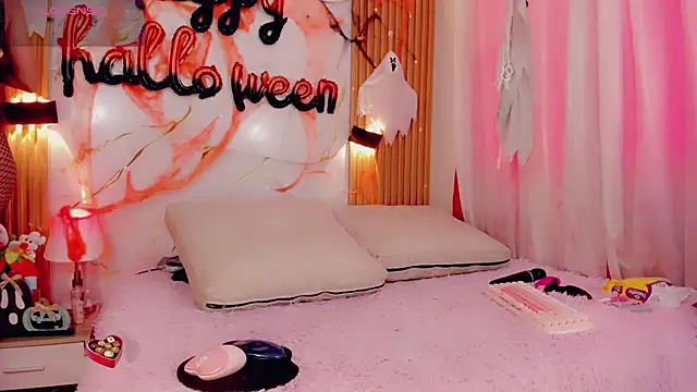 BrendaSquirtx online show from October 25, 2025, 5:02 pm