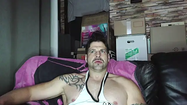 Snapshot of XxBigboybandxX chatting on March 7, 2026, 6:35 pm XxBigboybandxX online show from March 7, 2026, 6:35 pm