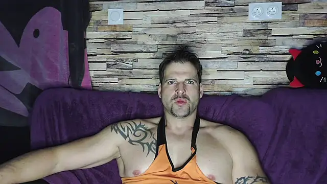 XxBigboybandxX online show from March 4, 2025, 7:01 pm