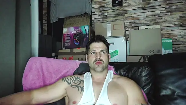 Snapshot of XxBigboybandxX chatting on March 19, 2026, 7:58 pm XxBigboybandxX online show from March 19, 2026, 7:58 pm