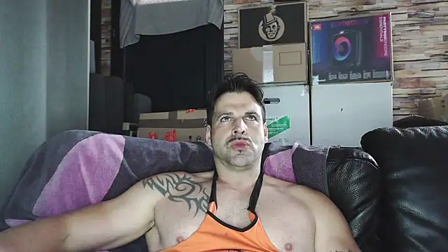 Snapshot of XxBigboybandxX chatting on April 1, 2026, 3:20 pm XxBigboybandxX online show from April 1, 2026, 3:20 pm