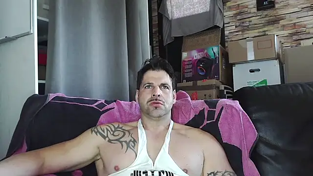 Snapshot of XxBigboybandxX chatting on March 9, 2026, 12:20 pm XxBigboybandxX online show from March 9, 2026, 12:20 pm