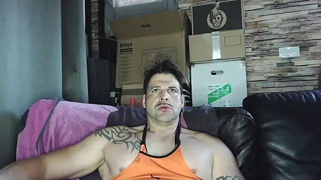 Snapshot of XxBigboybandxX chatting on April 7, 2026, 7:43 am XxBigboybandxX online show from April 7, 2026, 7:43 am