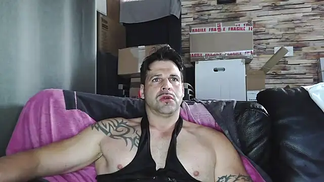 Snapshot of XxBigboybandxX chatting on April 14, 2026, 11:37 am XxBigboybandxX online show from April 14, 2026, 11:37 am