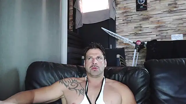 XxBigboybandxX online show from October 23, 2025, 3:32 pm