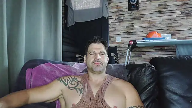 XxBigboybandxX online show from November 11, 2025, 10:54 am