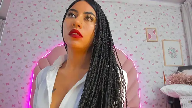 Snapshot of ashlyleee_ chatting on December 28, 2024, 12:03 pm ashlyleee online show from December 28, 2024, 12:03 pm