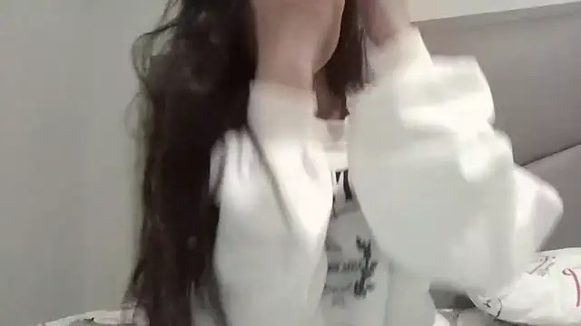 sweetiebunny22 online show from September 9, 2025, 9:46 pm