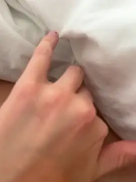 hornygirl98989 online show from September 18, 2025, 1:03 pm