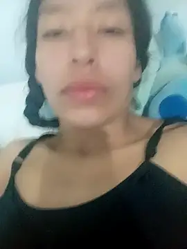 karolinee 66  online show from December 3, 2024, 3:59 am