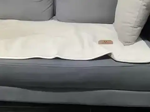 4small4inchlol online show from March 19, 2025, 11:25 pm