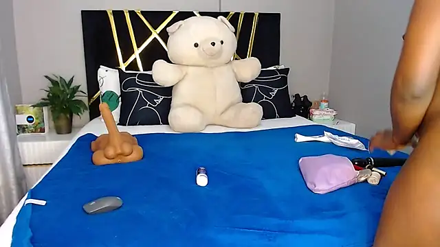 MissBigNipples online show from November 2, 2025, 3:33 am