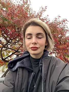 SandraCarter online show from October 19, 2025, 7:11 am