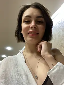 Snapshot of SandraCarter chatting on February 15, 2025, 5:07 pm SandraCarter online show from February 15, 2025, 5:07 pm