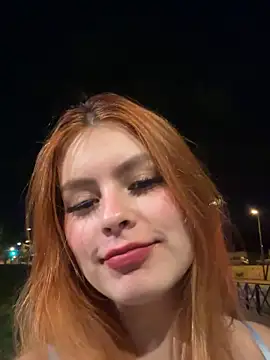 Isa smeraldy online show from September 17, 2025, 9:39 pm