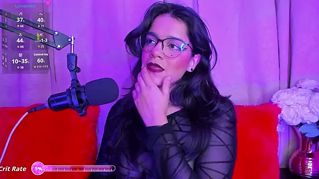 ValerieKay  online show from October 14, 2025, 9:47 pm