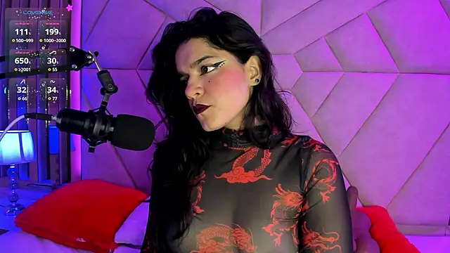 ValerieKay  online show from November 1, 2025, 2:22 pm