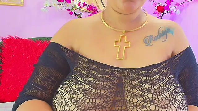 almendraevans online show from November 26, 2025, 11:54 am