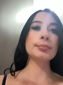 Libia James online show from May 16, 2026, 2:21 am