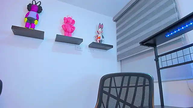 Gangster Girl online show from November 2, 2025, 4:17 am