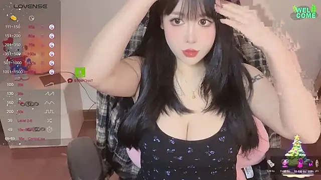 Snapshot of Naixue-520 chatting on February 24, 2025, 2:15 pm Naixue-520 online show from February 24, 2025, 2:15 pm