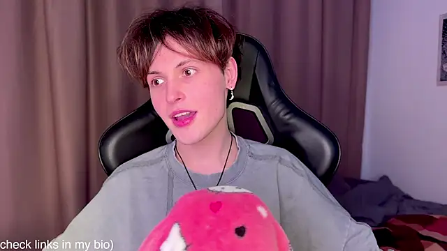 Snapshot of princeofsuccubs chatting on January 15, 2025, 6:40 pm princeofsuccubs online show from January 15, 2025, 6:40 pm