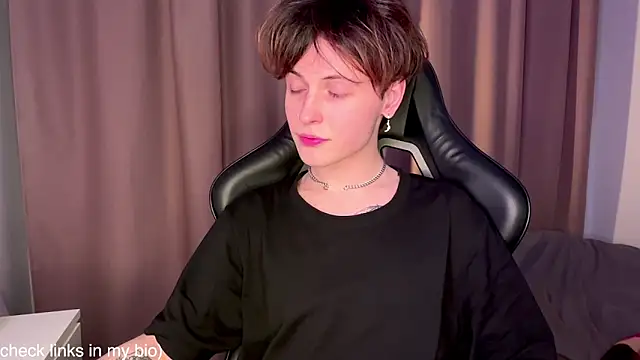 Snapshot of princeofsuccubs chatting on January 16, 2025, 5:23 pm princeofsuccubs online show from January 16, 2025, 5:23 pm