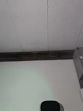 cameron cum online show from November 8, 2025, 11:03 am