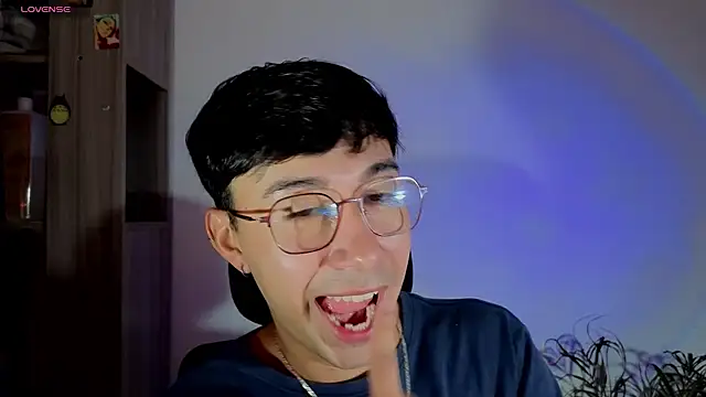 cameron cum online show from October 25, 2025, 12:17 pm