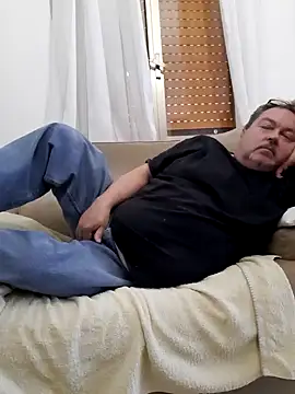 bluangelo online show from March 17, 2025, 1:18 pm