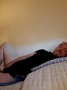 bluangelo online show from April 22, 2026, 12:45 pm