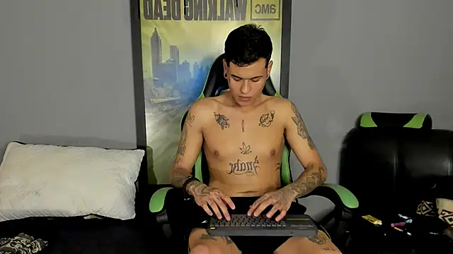 Snapshot of jamesinked_ chatting on March 17, 2025, 3:36 am jamesinked online show from March 17, 2025, 3:36 am