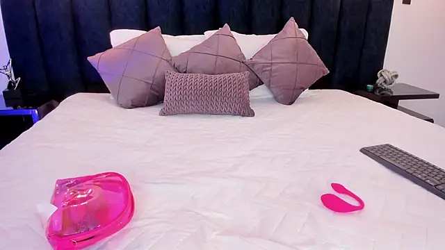 susyy7 online show from February 28, 2026, 3:50 am