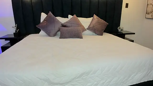 susyy7 online show from February 12, 2026, 3:39 am