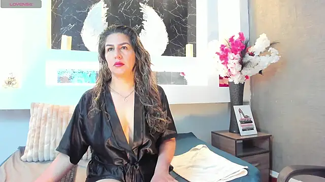 Snapshot of Cinthya_mjs chatting on November 5, 2025, 12:08 pm Cinthya mjs online show from November 5, 2025, 12:08 pm