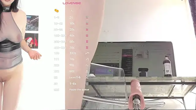 Vivigomez999 online show from November 11, 2025, 2:56 pm