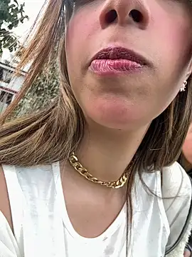 Snapshot of Melody_Ds chatting on October 4, 2025, 9:27 pm Melody Ds online show from October 4, 2025, 9:27 pm