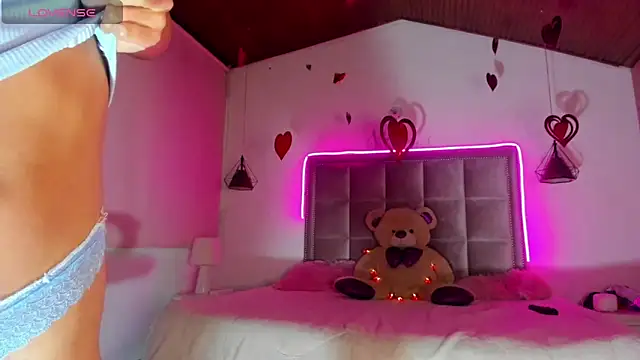 Snapshot of Melody_Ds chatting on February 22, 2025, 12:49 am Melody Ds online show from February 22, 2025, 12:49 am