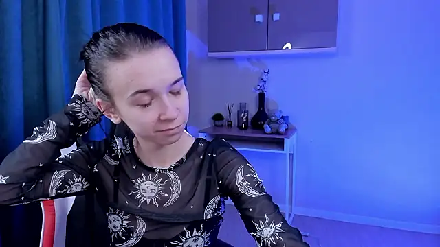 LilithStrangfor online show from December 7, 2024, 4:15 am