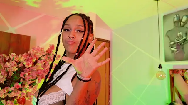 Elith noa online show from September 22, 2025, 6:58 pm