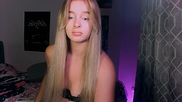 Eva Jaya online show from October 22, 2025, 1:21 pm