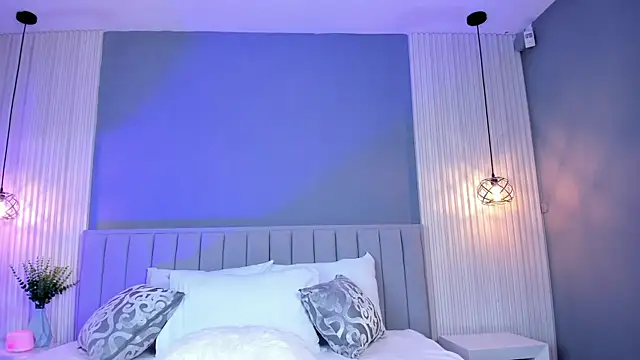 Snapshot of CaitlynCouper chatting on September 22, 2025, 10:49 pm CaitlynCouper online show from September 22, 2025, 10:49 pm