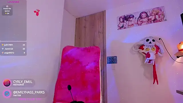 Snapshot of Angels_Emily chatting on January 4, 2025, 5:27 am Angels Emily online show from January 4, 2025, 5:27 am