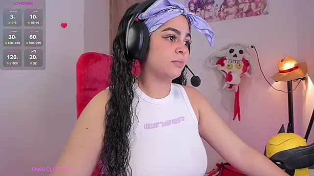 Snapshot of Angels_Emily chatting on January 3, 2025, 1:27 am Angels Emily online show from January 3, 2025, 1:27 am