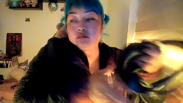 Shaddycute  online show from January 6, 2026, 11:53 pm