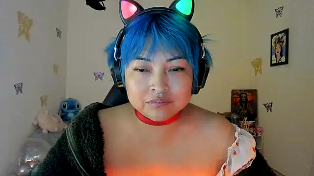 Shaddycute  online show from September 9, 2025, 10:30 pm