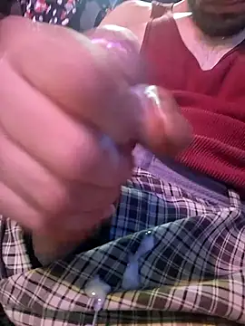 gettinit2wice online show from November 14, 2025, 12:14 am