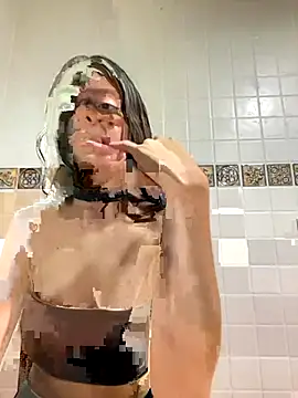 coquette15 online show from October 2, 2025, 9:07 pm