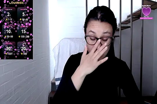 Jessie Desire online show from November 25, 2025, 5:35 pm