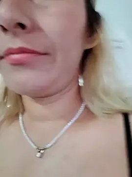 Snapshot of florecita9 chatting on March 2, 2025, 6:13 pm florecita9 online show from March 2, 2025, 6:13 pm
